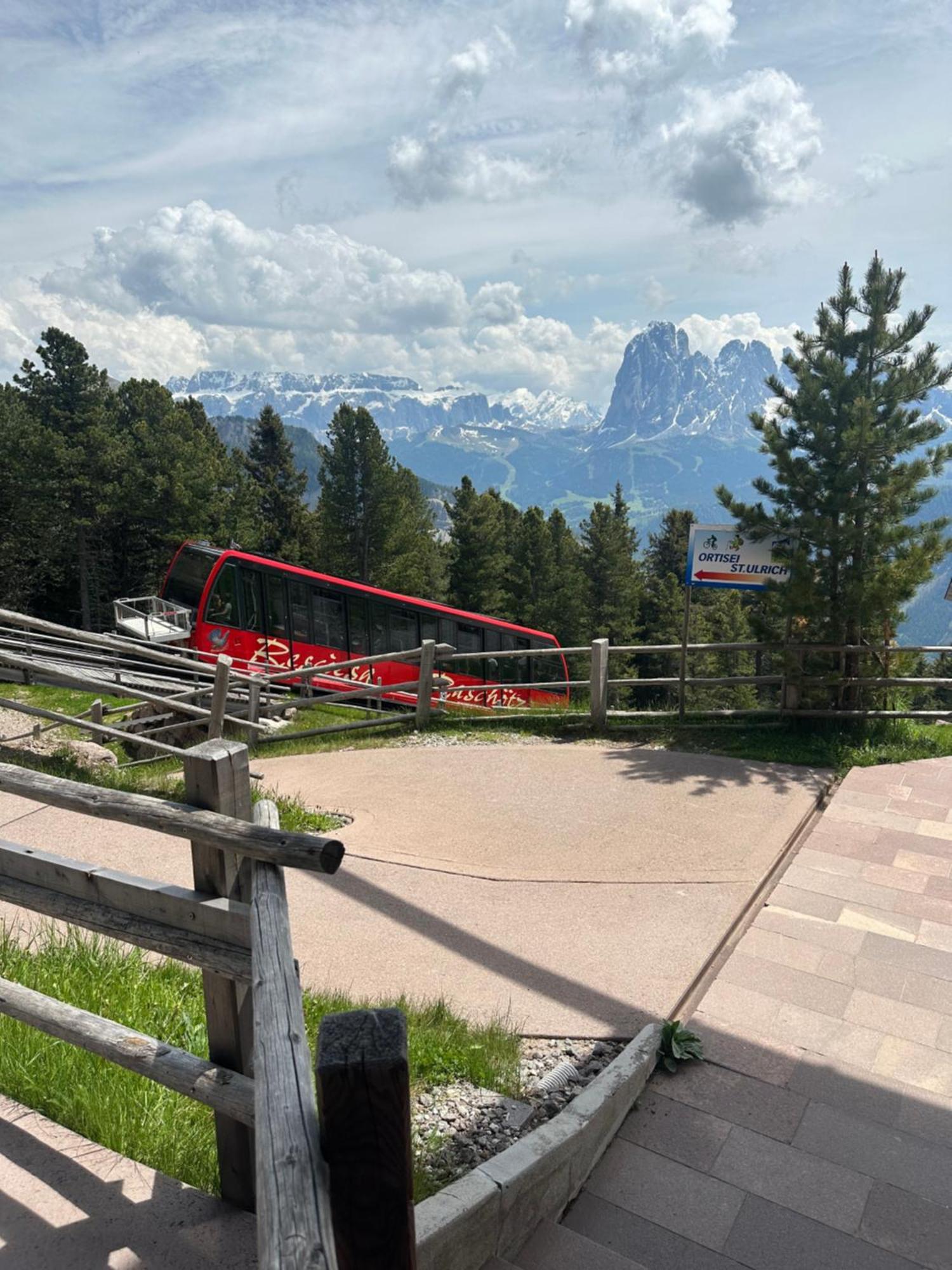 Chalet Da Mont Resciesa St. Ulrich in Gröden Exterior foto